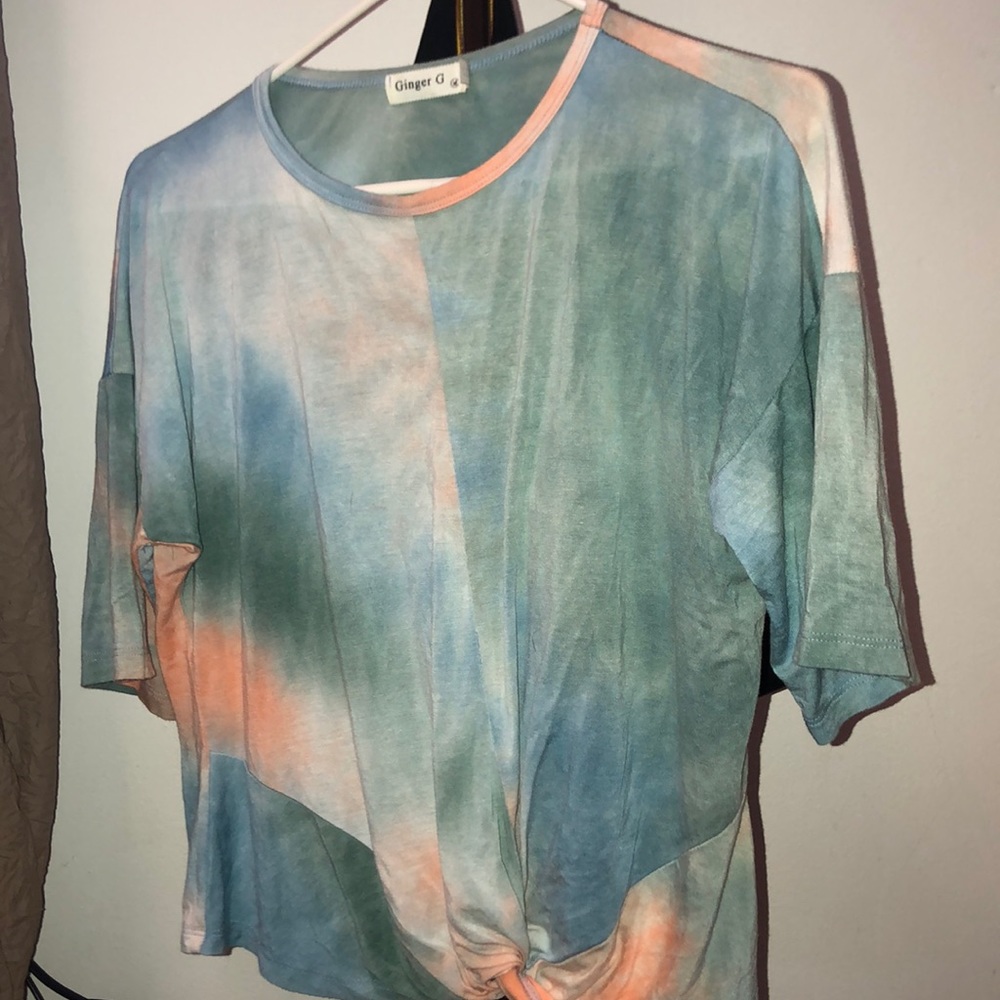 Tie tye top